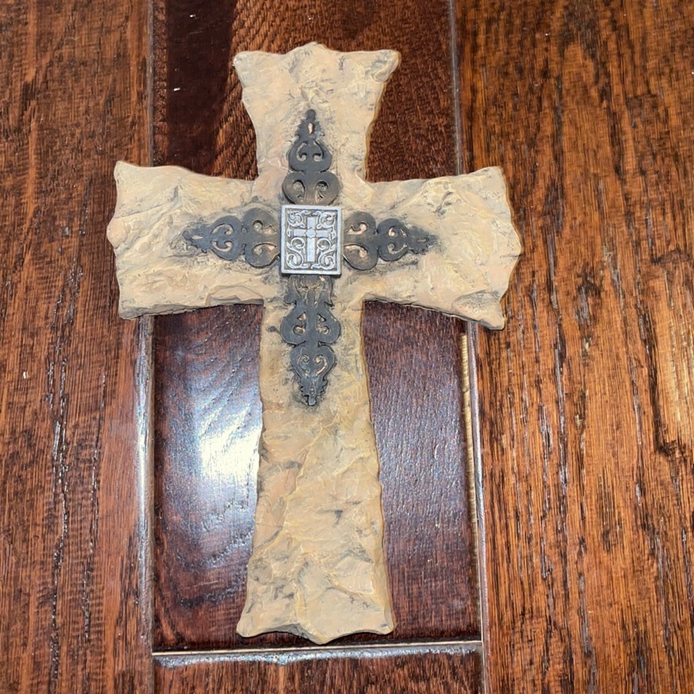 Decorative ceramic cross